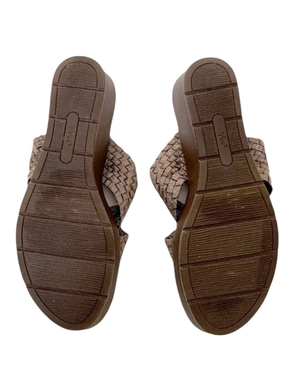 Yuu Fanen Slip On Mule Sandals